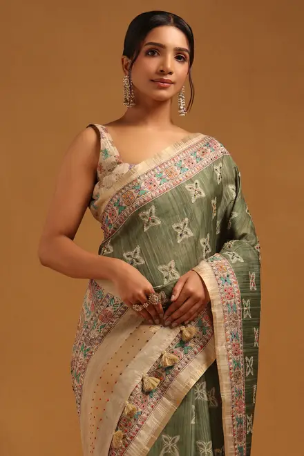 Olive Tussar Ethnic Motifs Saree With Kantha Embroidery